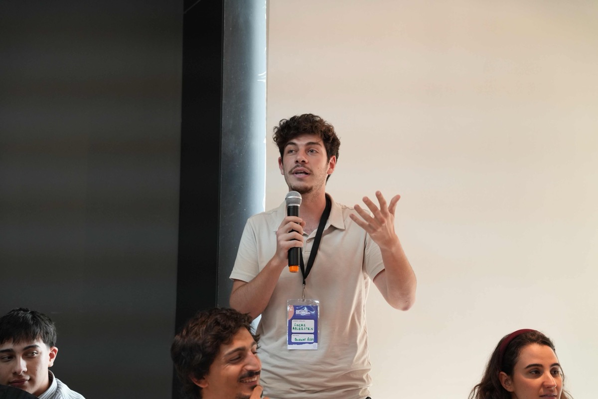 Lucas Adlerstein hablando en Potencia Argentina
